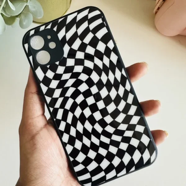 Black and white swirl checks 3d case